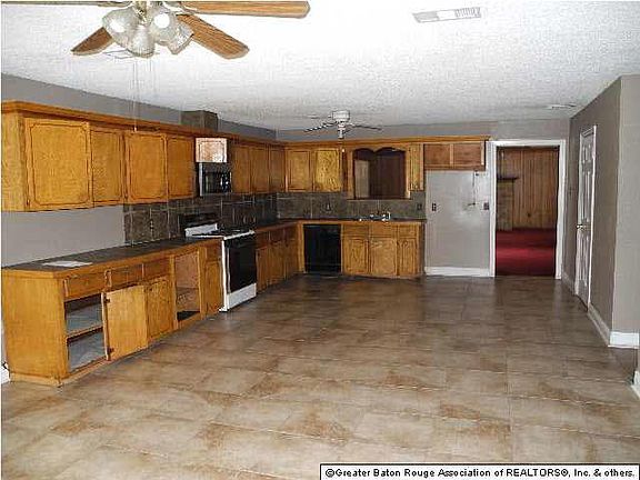 3rd image of 15221 El Ranchitos Ave