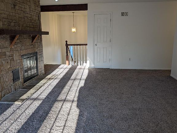 2nd image of 6601 NW 70th St
