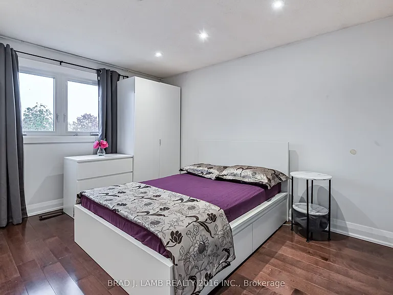 54 Campbell Ave #1 — Photo 24