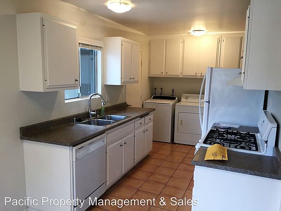 5th image of 3551 Mira Pacific Dr
