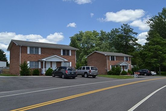 1st image of 23 McKinley Ln APT 104