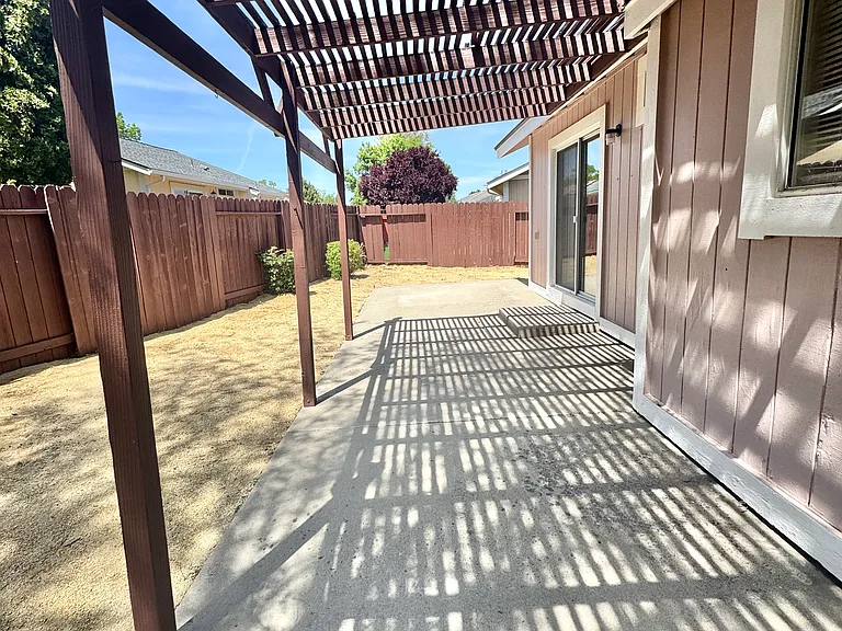 7607 Water View Way — Photo 20