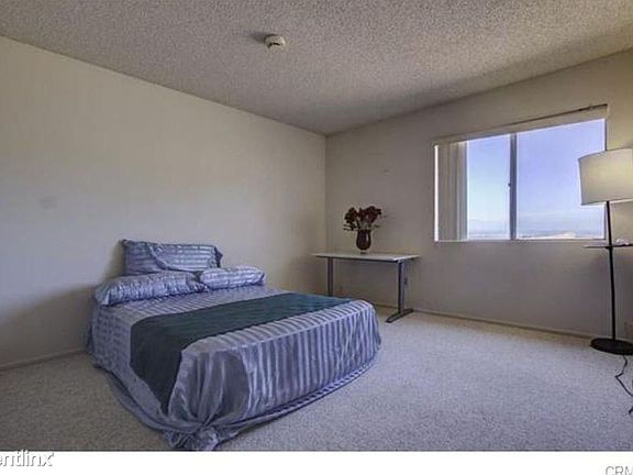 5th image of 530 Armitos Pl