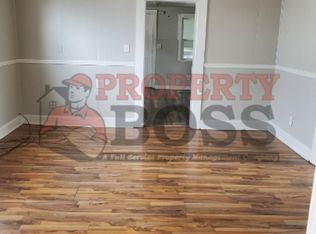 1525 Roosevelt St, Gary, IN 46404