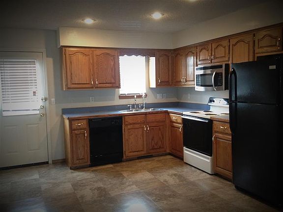 Bridgestone Townhomes
