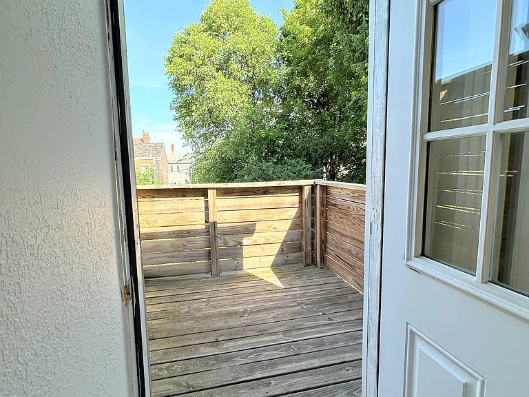 411 Sapphire Way — Photo 18