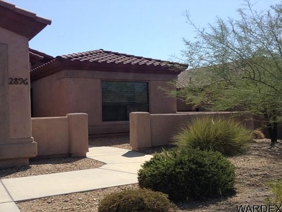 1st image of 2896 Esmerelda Dr
