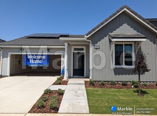 965 Lester Ave, Clovis, CA