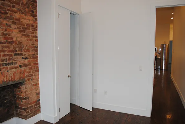 Rented by Urban Ambiance | media 9