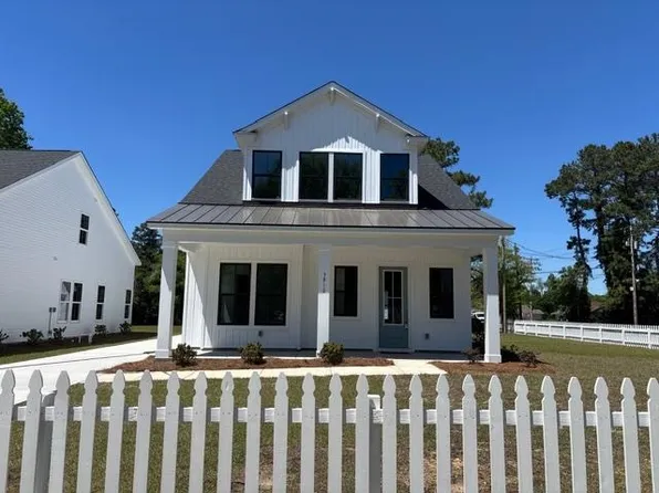 3810 Richardson St., Loris, SC 29569