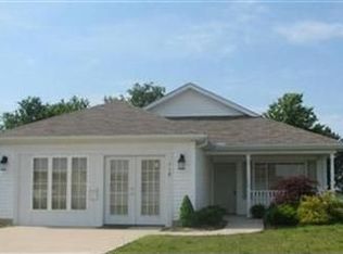 118 Springbrook Cir, Elyria, OH 44035