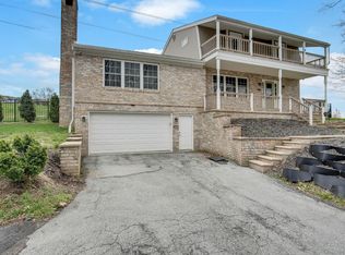26 Autumn Dr, Dillsburg, PA 17019