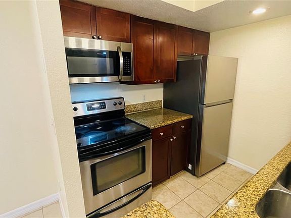 5th image of 5120 Conroy Rd #13