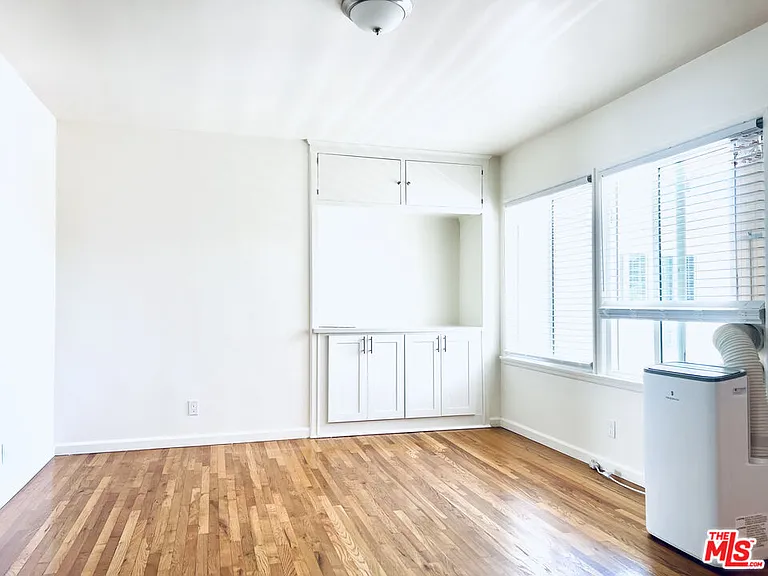 1860 N Alexandria Ave #1884 — Photo 7