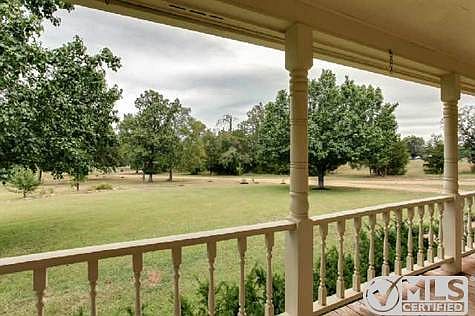 5th image of 7668 Bradyville Pike