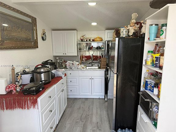5th image of 451 SE 8th St Lot 86