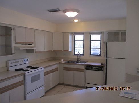 3rd image of 1045 NE Oceanview Cir