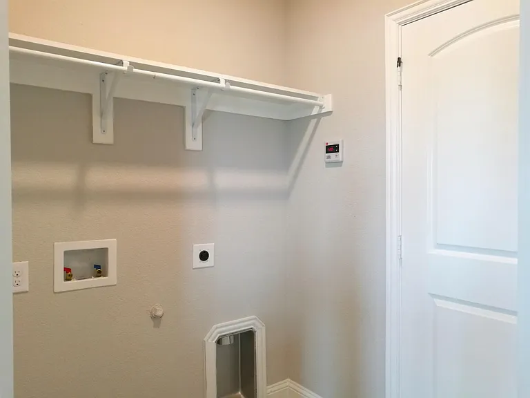 2816 Winchester Ave — Photo 20