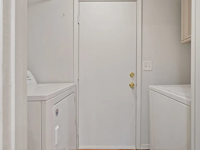 5240 SE 63rd Ave — Photo 32