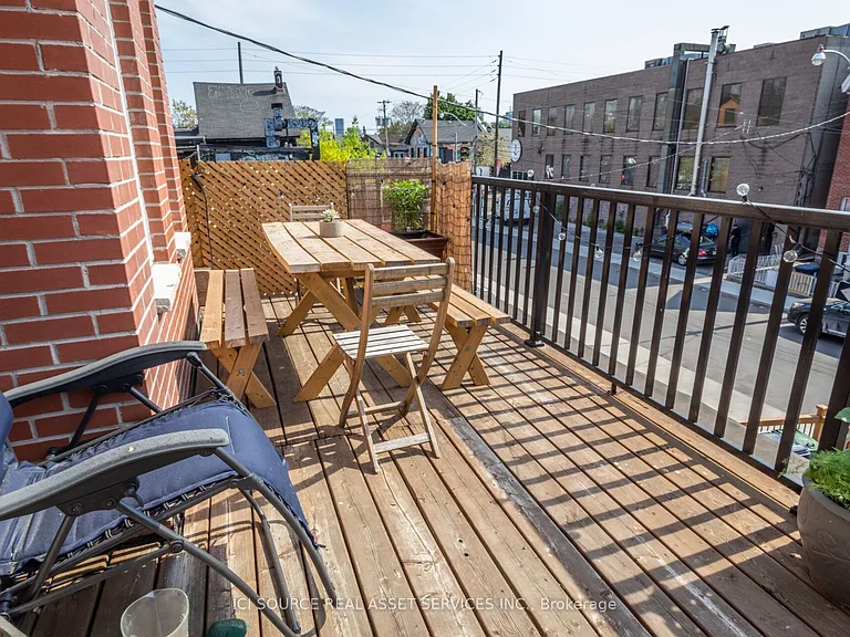 167 Markham St #2 — Photo 7