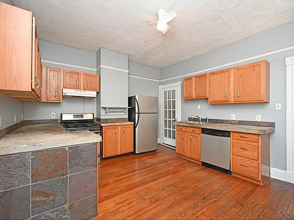 2nd image of 2202 Clifton Ave