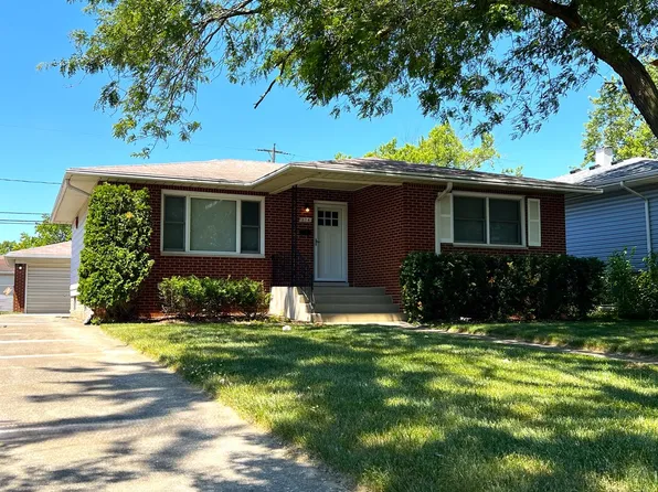 374 Chappel Ave, Calumet City, IL 60409