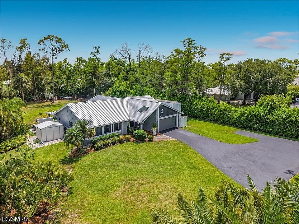 1st image of 6284 Scott Ln