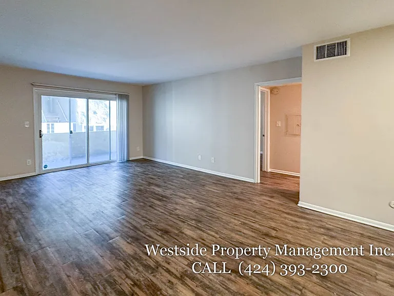 425 E Tamarack Ave #3 — Photo 2