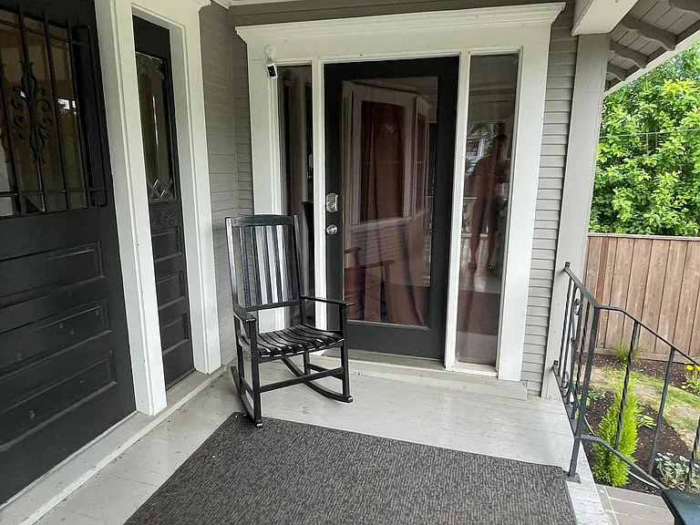 4836 SE Franklin St — Photo 2
