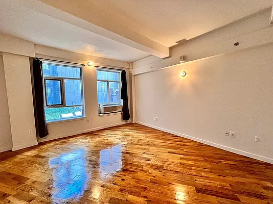 Rented by City Connections Realty | media 7