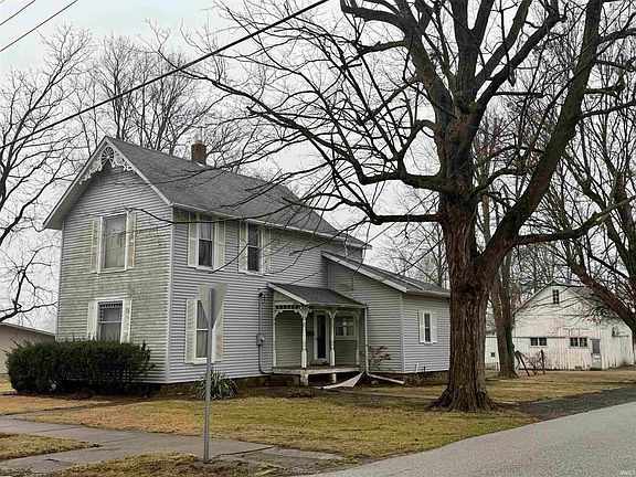 2nd image of 424 W Summit St