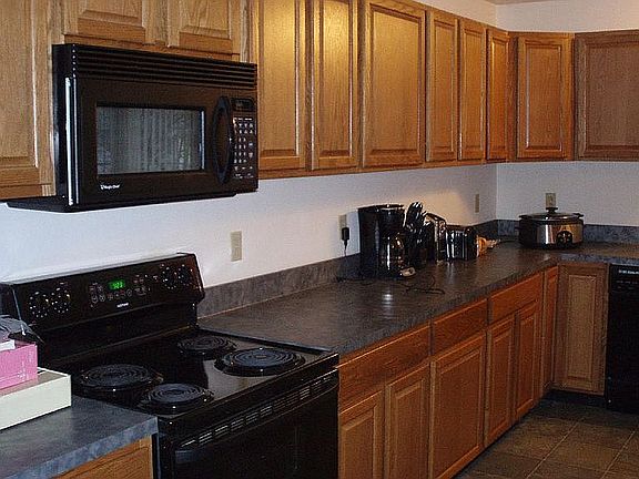 2nd image of 635 Brooke St