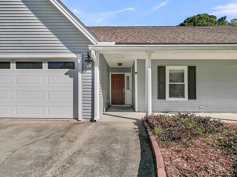 111 Hopper Dr — Photo 4
