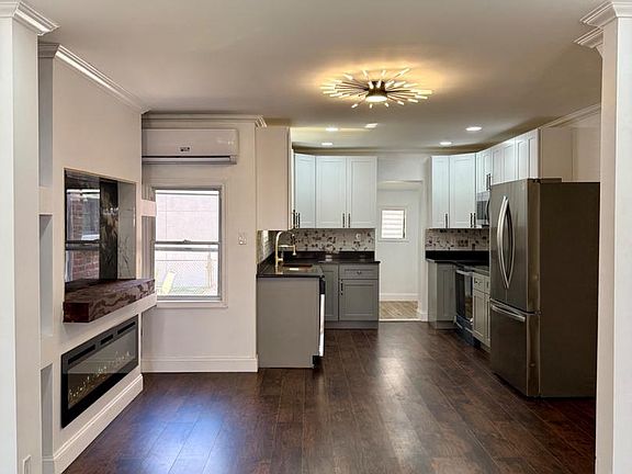 5th image of 6824 Rodney St