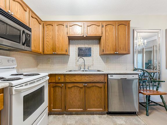 5th image of 32119 Old Yale Rd #107