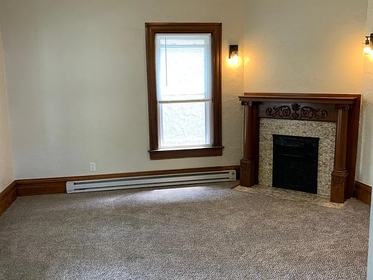 1001 S Main St — Photo 6