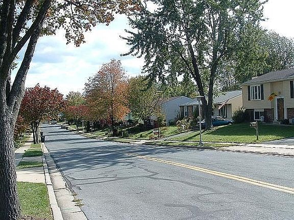 Cul-de-sac - Valley Side Drive