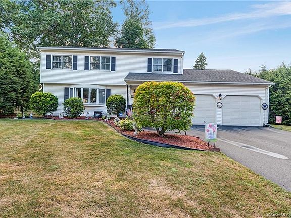 2nd image of 87 Kingston Dr