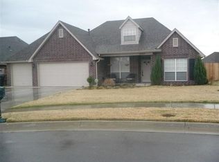 10207 E 100th Pl N, Owasso, OK 74055