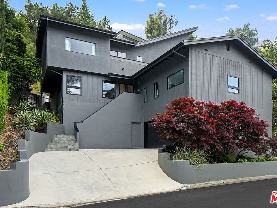 1st image of 2418 Canyon Oak Dr