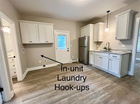 17 Lawrence St