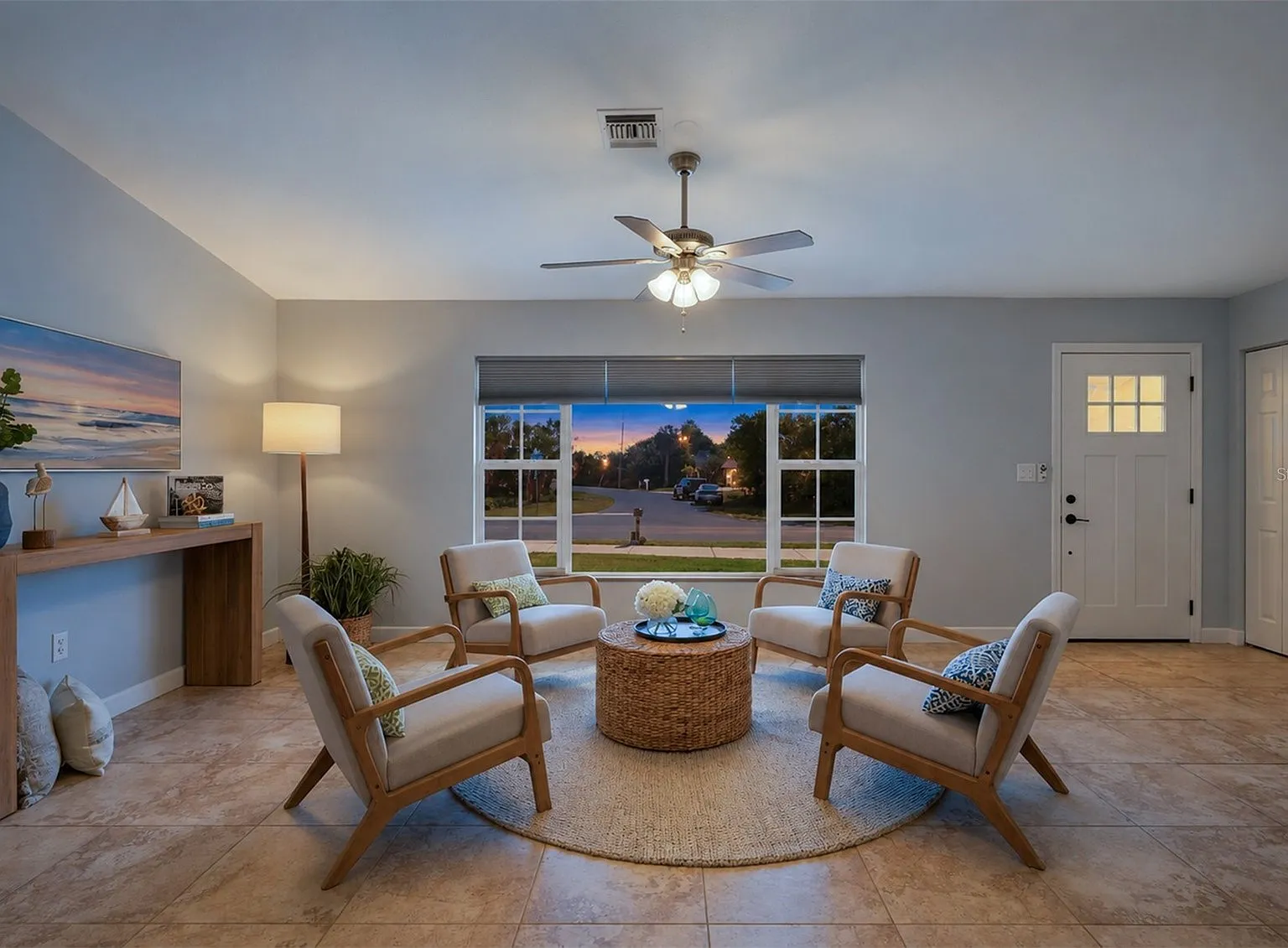 4 bed, 2354 sqft, $2,600 — Photo 2