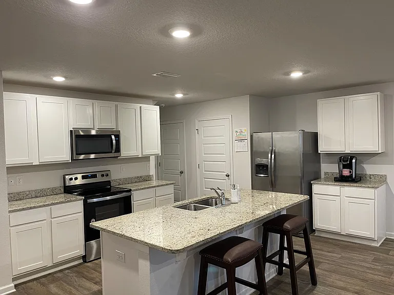 7530 Oak Lake Blvd — Photo 6