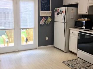 714 E Sherwood Hills Dr, Bloomington, IN 47401