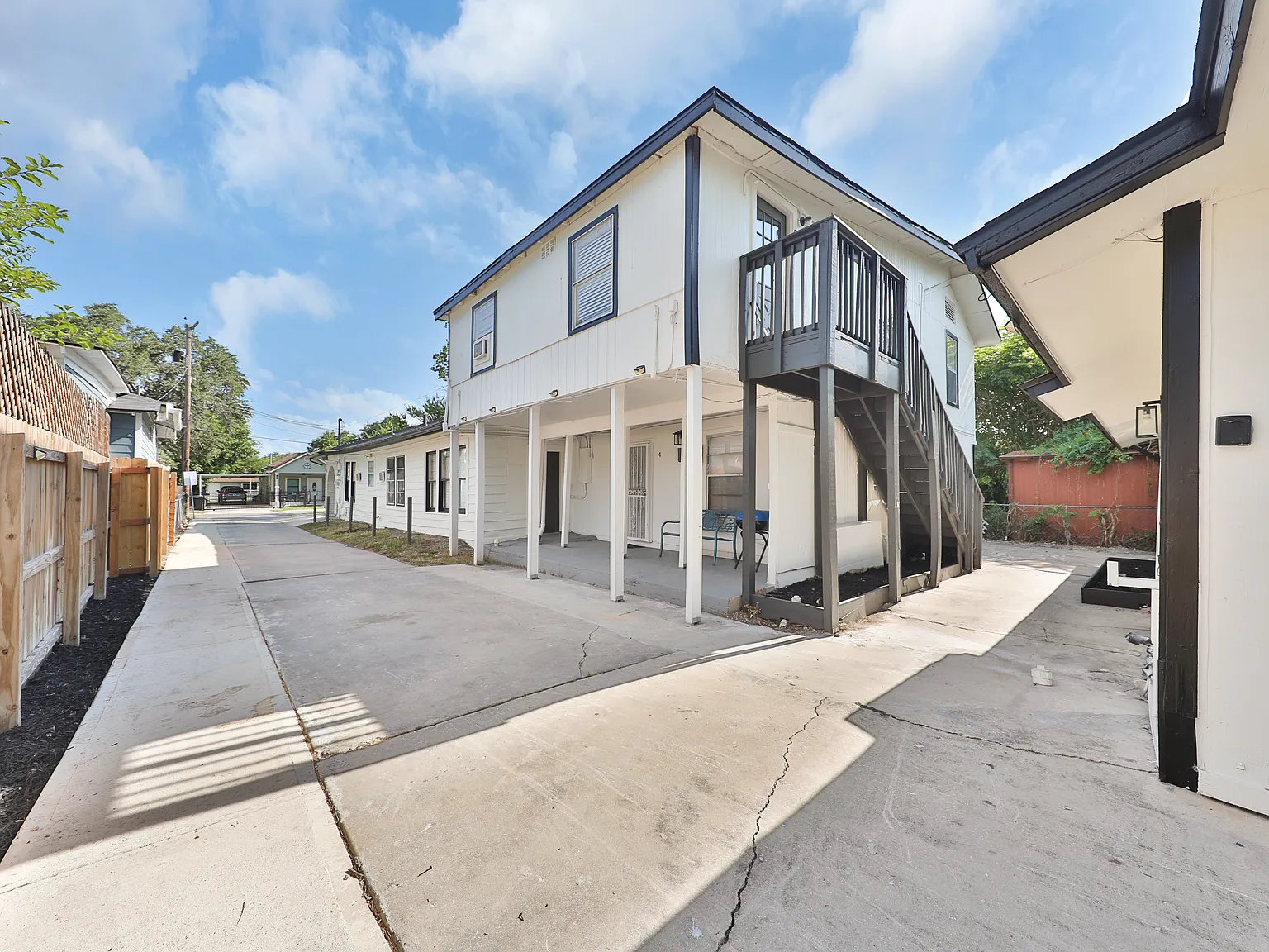 1 bed, 800 sqft, $1,000 — Photo 2