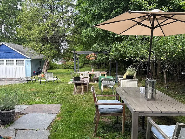 108 Hooker Ave — Photo 22