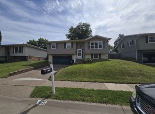 1603 Calvin St, Davenport, IA 52804