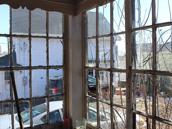 3rd image of 108-108 Washington St #A