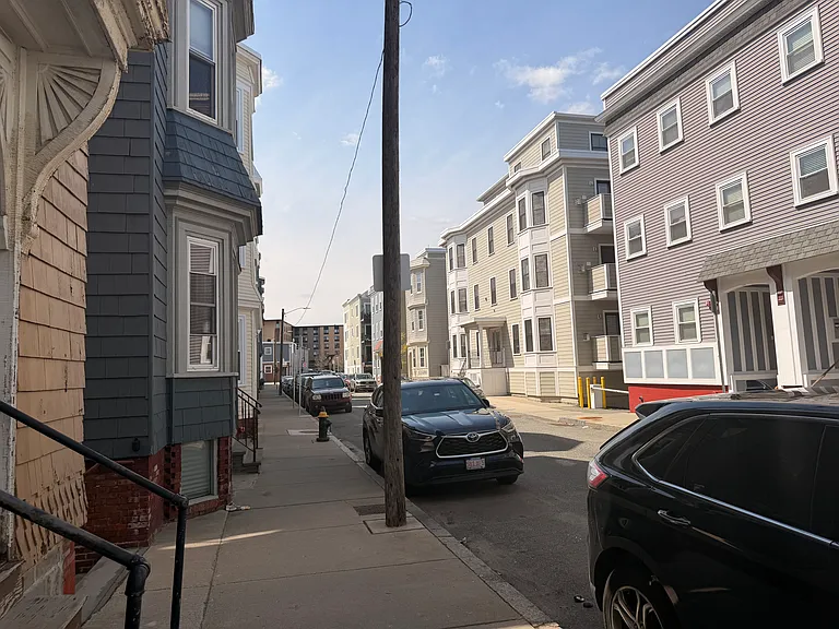 18 Washburn St #R — Photo 33