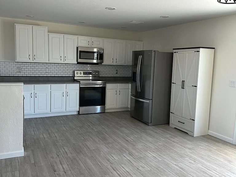6834 S 43rd Pl — Photo 10